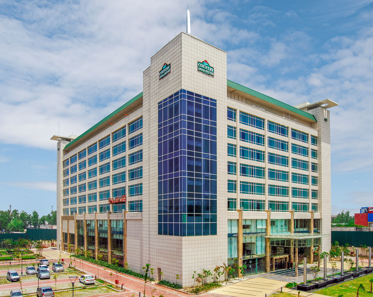 Luxury Hotels/Restaurants